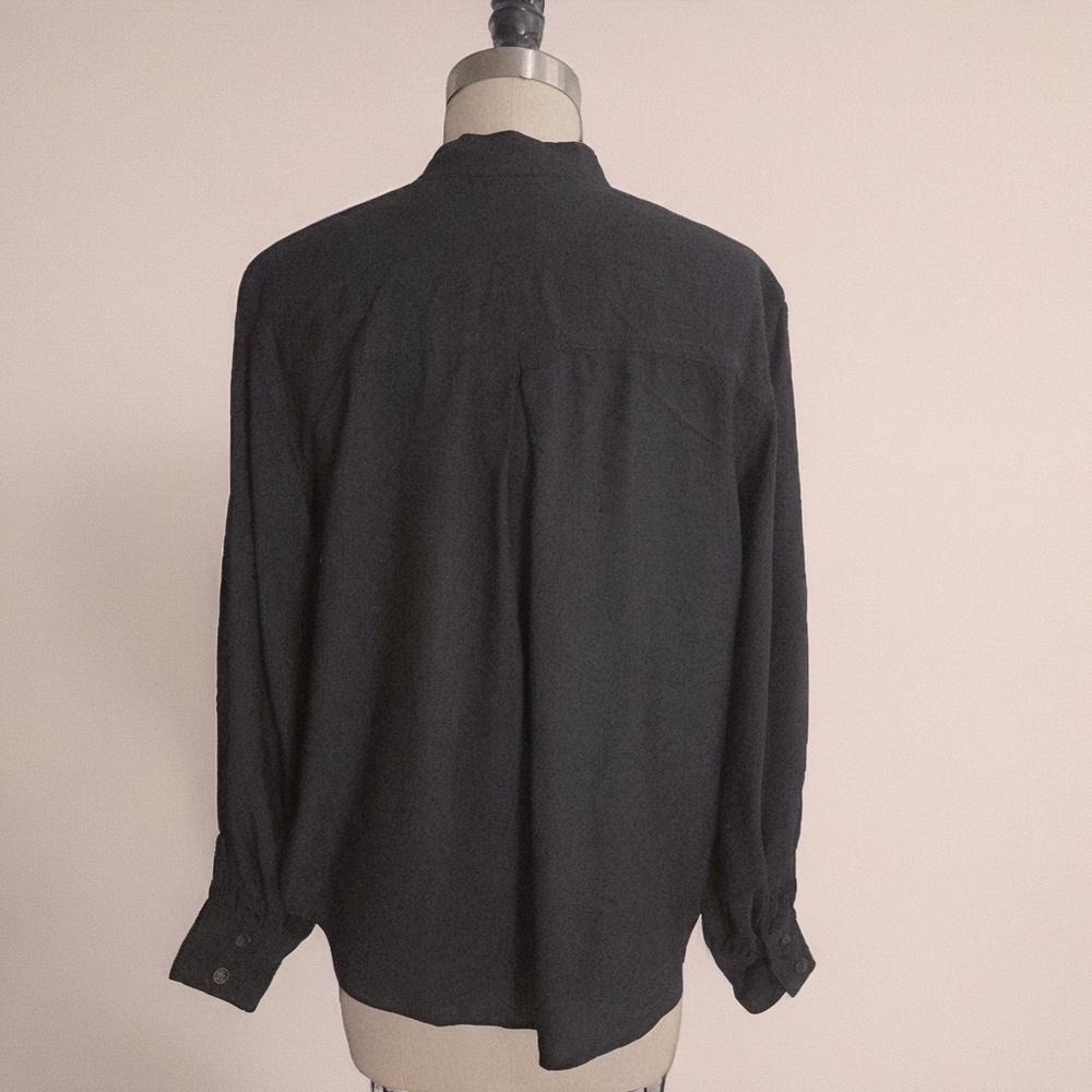 Banana Republic Classic Black Button-Up Blouse Size M - Picture 2 of 7